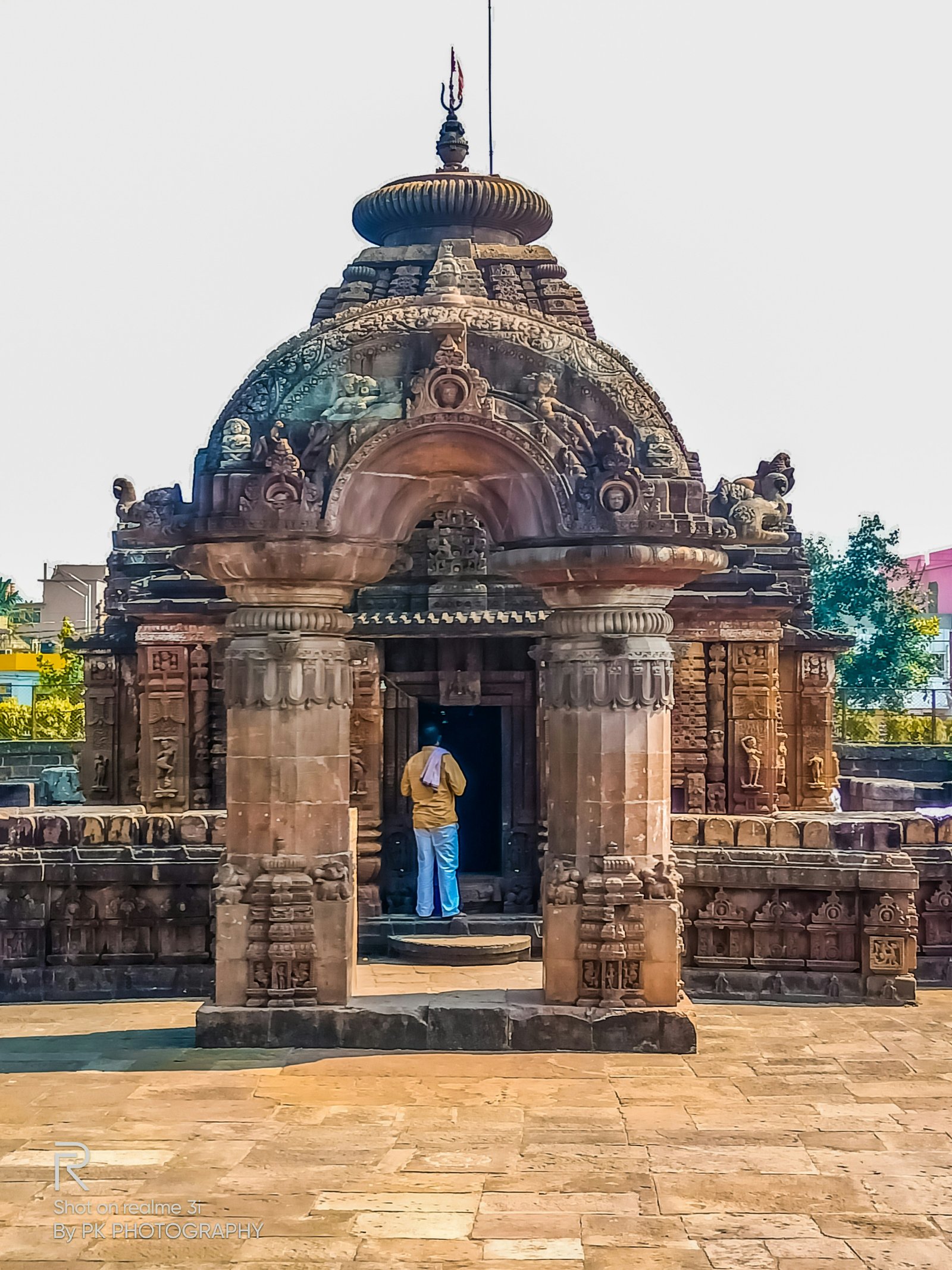 Neoliv Faridabad Temple and Green Landscape
